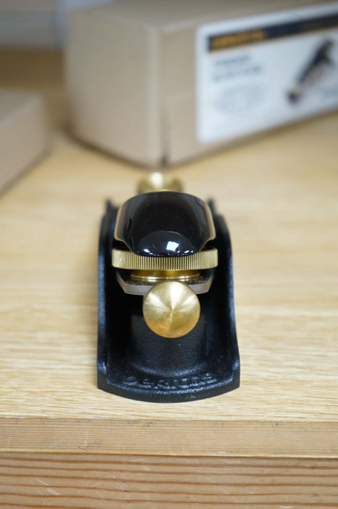 A boxed Veritas standard block plane